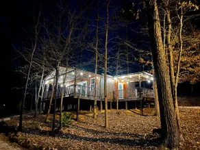 Perfect Summer Staycation! River Lodge & 2 Cabins - Image 2