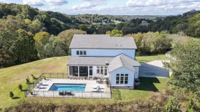 Estate on 8 Acres w/ Views & Pool *4th Night FREE* - Image 2