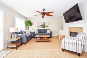 Fire table! Premier Location and Views! Lakefront! - Image 5