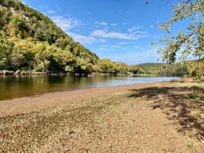 Directly on White River! Walk-in access! - 1/4 mile from White Hole Access. - Image 3