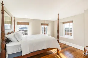 Kennett Square Farmhouse - Image 4
