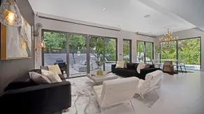 Private Saltwater Pool - Updated Modern 3BR 3BA - 1 Mile to Beach! - Image 4