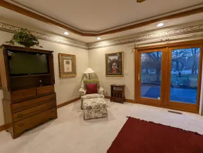 The Country View Estate in Beavercreek OH. Close to many beautiful hiking trails - Image 4