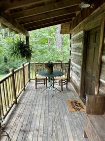 Tadpole Cabin at Creek Road Farm - Image 4