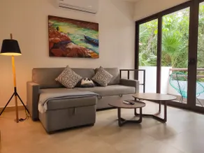 Aku-Chic Newly furbished condo Jungle pool - Image 5