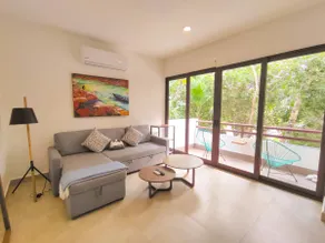 Aku-Chic Newly furbished condo Jungle pool - Image 4