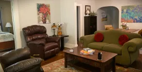 Gogh Home: comfortable 2 bedroom, 1 bathroom - Image 4