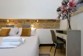Aventino Contemporary Apartment - Image 4
