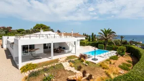 Cheerful 5 bedroom luxury villa by the beach - Image 2