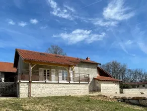 Villa in the countryside, large plot, 6 km from Bourg en Bresse - Image 2