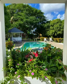 Exclusive 10 Bedroom villa with Pool and Sea view - Image 4