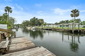 Waterfront Pool & Dock, Minutes to Springs & Gulf - Image 4