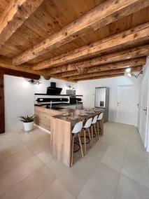 Beautiful 3-bedroom apartment in the heart of the city center 201 - Image 5