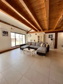 Beautiful 3-bedroom apartment in the heart of the city center 201 - Image 4