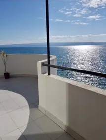 Luxurious Four Bedroom Beach Penthouse - Image 5