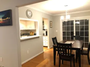3-bedroom residential home with free parking - Image 2