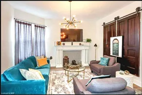Newly Renovated Modern/Rustic Oasis. - Image 2