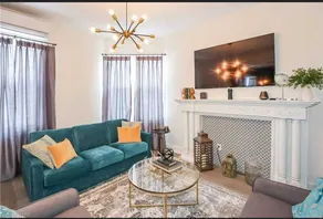 Newly Renovated Modern/Rustic Oasis. - Image 3