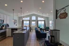 Stunning! HOT TUB! Beachfront Luxury! Flexible! - Image 4