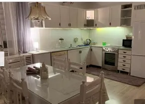 Her house - Image 2
