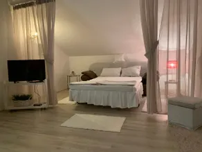 Her house - Image 4