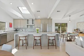 Designer East Hampton with Bay Views + Pool - Image 4