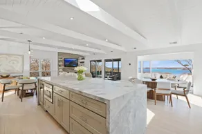 Designer East Hampton with Bay Views + Pool - Image 5