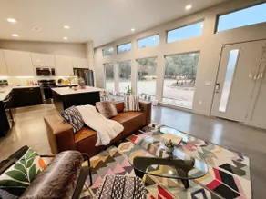 Stunning 'Ranch Modern' + Stars! + Firepit! - Image 3