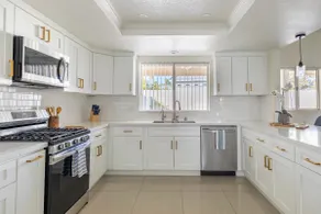 Newly Renovated 4 BD Desert Getaway - Image 3