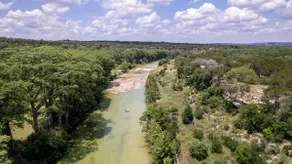Charming Blanco Riverfront Cottage - Image 5
