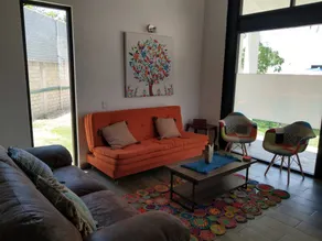 Entire villa for 4, w/ parking on premises - Image 2