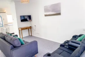 Casey St Cottage - cute central unit - Image 5