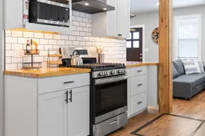 Madison - newly remodeled, centrally located. - Image 4