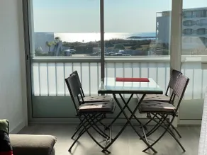 Studio with a nice sea view and parking - Image 2