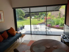 Self-contained annex close to town centre - Image 3