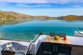 Elounda Harmony Sea front apartment - Image 2