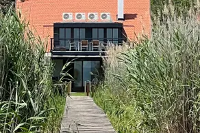 Stages beach house on the north shore of Lake Balaton - Image 4