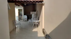 Nice house with pool and barbecue area - Image 3