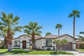 Chandler Court Getaway by GPM - Private Pool + Games + More! Walk to Festivals - Image 5