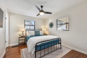 Trendy 4-Bedroom House w/Office near Downtown/NAS - Image 3