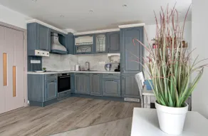 Sunny & Stylish Brand new 2bdr Apartment + Parking - Image 5