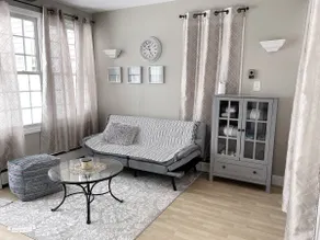 Downtown middletown private suite - 5min Newport - Image 2