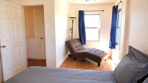 Large 2 bdrm 2 ba home w/kitchen & free parking - Image 4