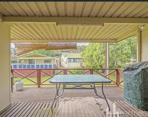 Cheerful 3 bedroom holiday shack - Image 5