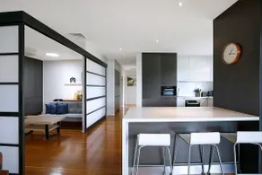 Top of Taringa Penthouse with Sweeping Views - Image 4