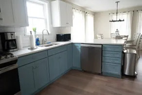 NEW! Renovated Family-Friendly Vineyard Haven Home, Close to town! - Image 3