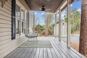 Cheerful 2 bed 2 bath Bungalow w/ free parking - Image 4