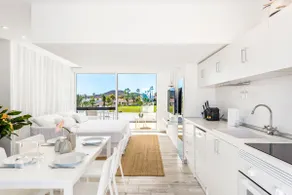 PEBBLE BEACH GOLF HOUSE - Image 2
