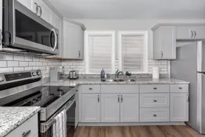 Simple, 2-Bedroom Home Near Lowe Mill - Image 4