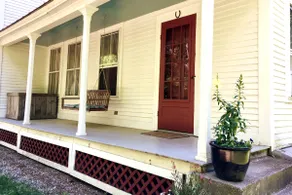 A Vermont Carriage House - Image 2